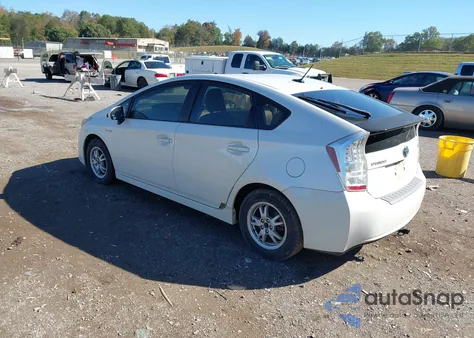 2011 Toyota Prius Two z USA, uszkodzony, nr VIN JTDKN3DUXB0315321